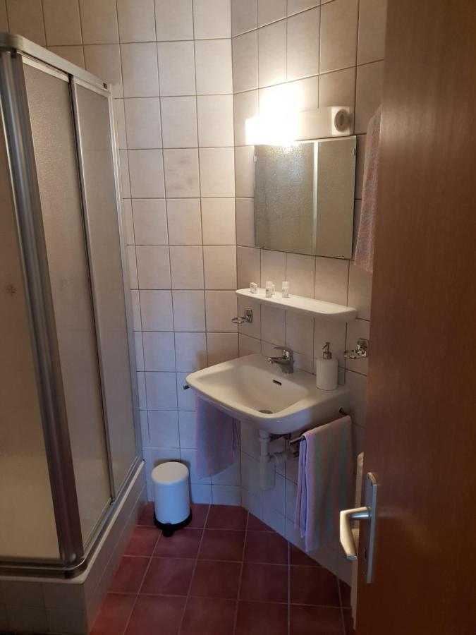 Auberge De Ballens Luaran gambar