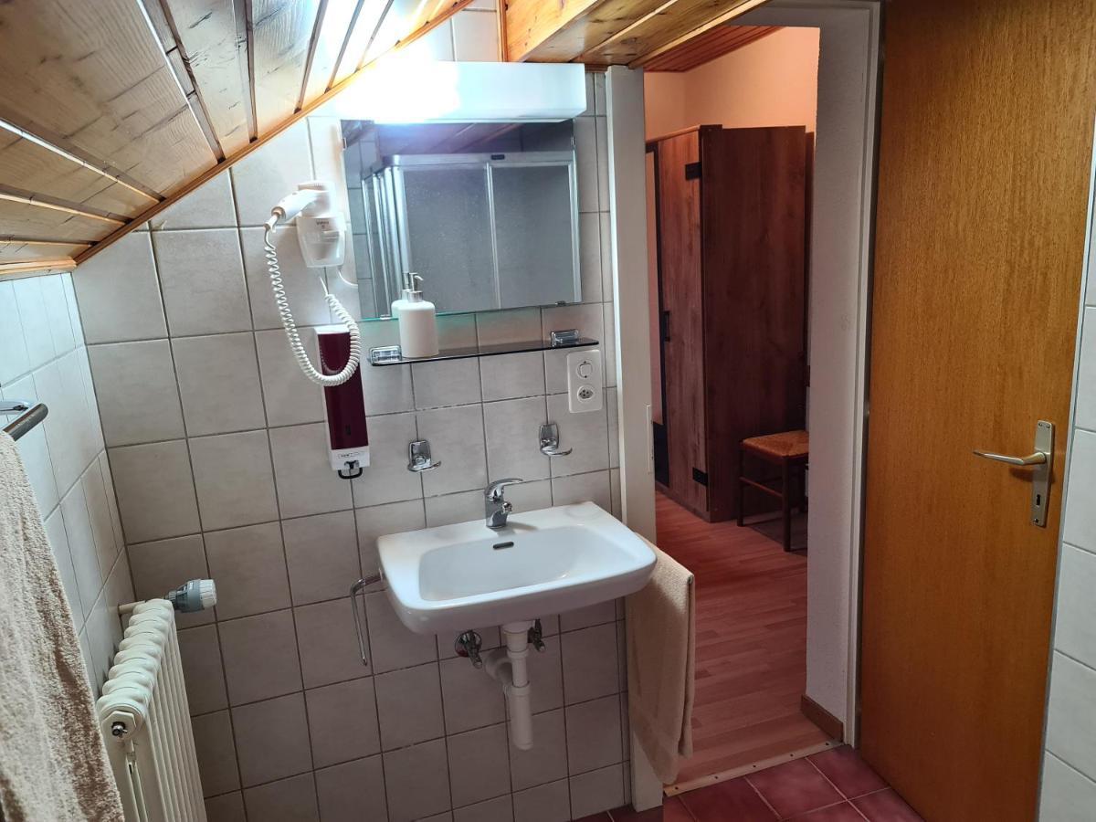 Auberge De Ballens Luaran gambar