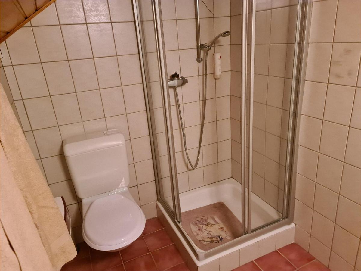 Auberge De Ballens Luaran gambar