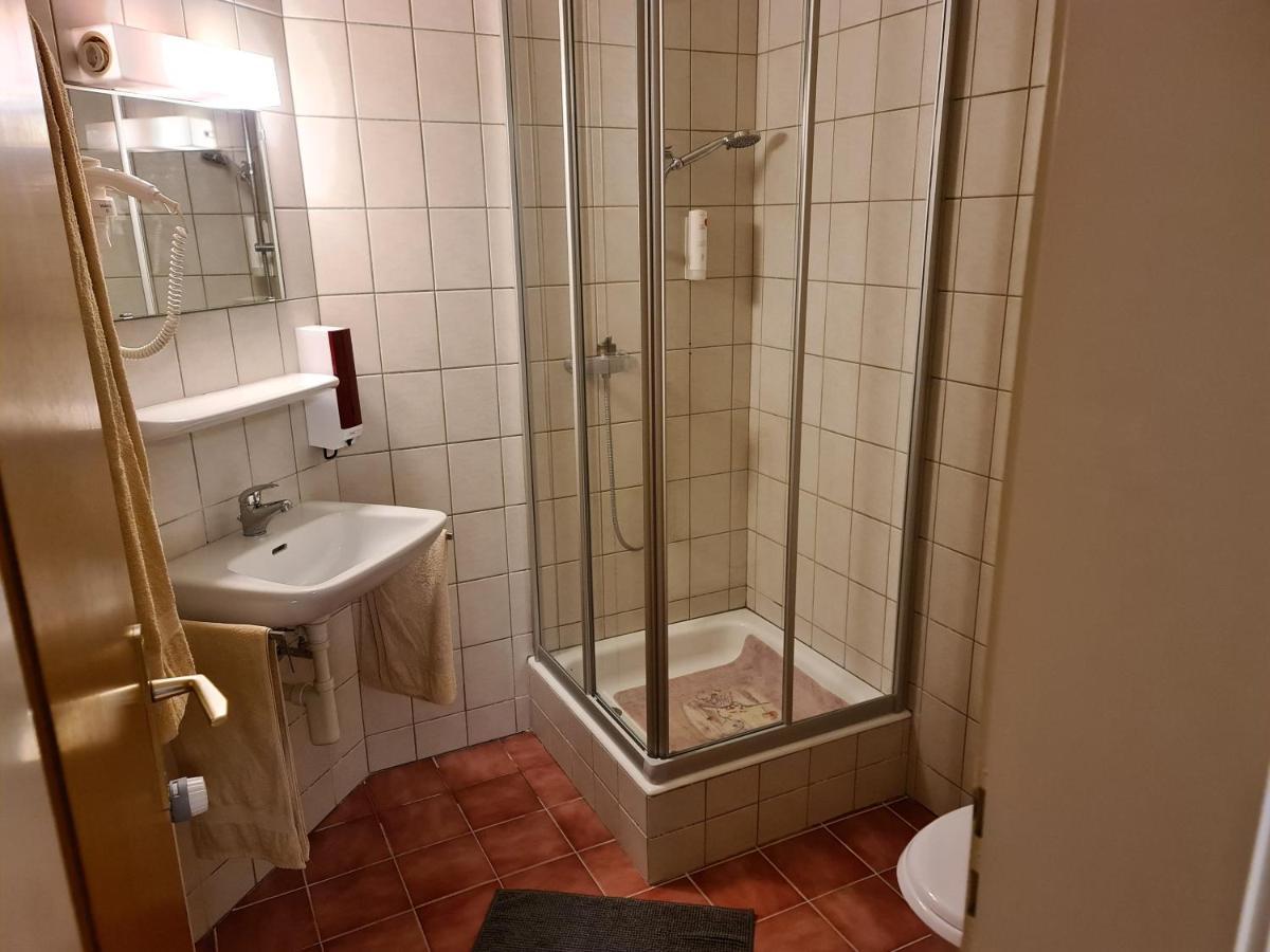 Auberge De Ballens Luaran gambar
